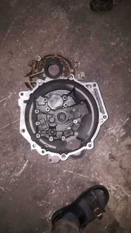 Volkswagen Jetta 2007-2012 Çıkma Yedek Şanzuman Ön Kapak